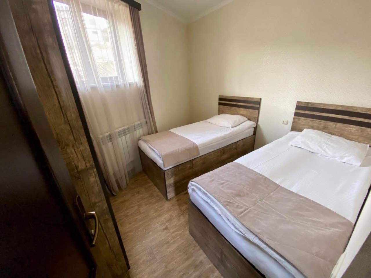 Tsaghkadzor Inn Hotel Exteriör bild